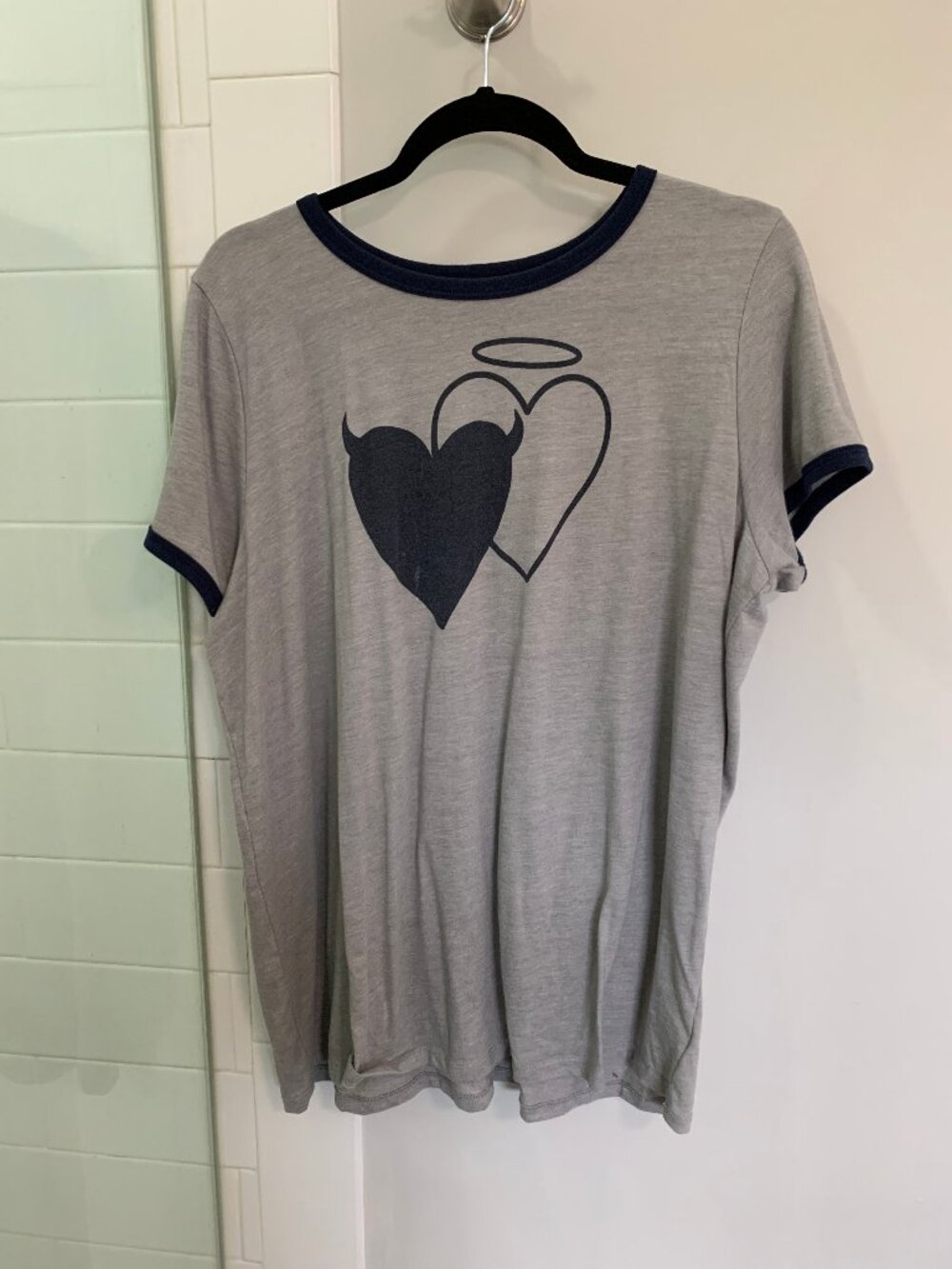Torrid Classic Fit Ringer Tee T-Shirt sz 1 Angel Halo Hearts